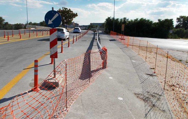 Αποτέλεσμα εικόνας για ΕΡΓΑΣΙΕΣ ΣΤΟ ΔΡΟΜΟ