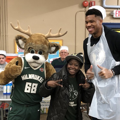 antetokounmbo_3.jpg antetokounmbo_3.jpg