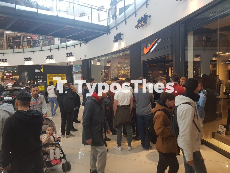 black-friday-one-salonica-2018-4.jpg black-friday-one-salonica-2018-4.jpg
