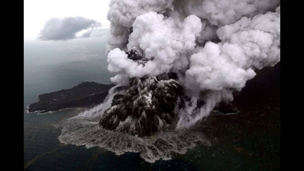 tsunami_volcano_4.jpg tsunami_volcano_4.jpg
