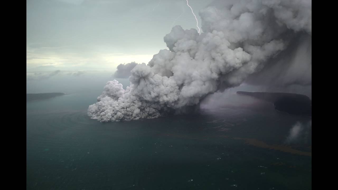 tsunami_volcano_5.jpg tsunami_volcano_5.jpg