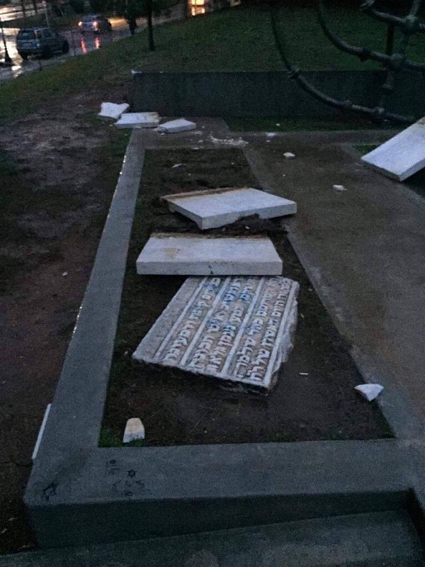 2.jpg 2.jpg