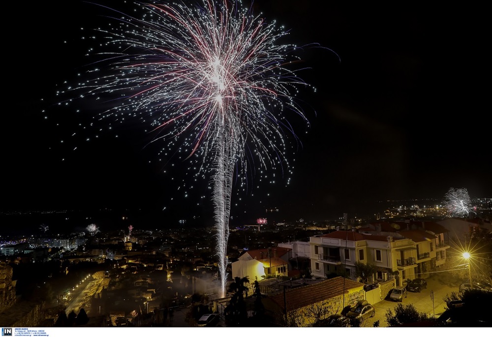 Θεσσαλονίκη-Πρωτοχρονιά-πυροτεχνήματα-9