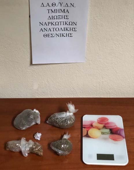 kannabi_kalamaria.jpg kannabi_kalamaria.jpg