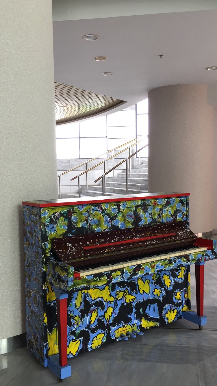 sing_for_hope_piano_megaro_2.jpg sing_for_hope_piano_megaro_2.jpg
