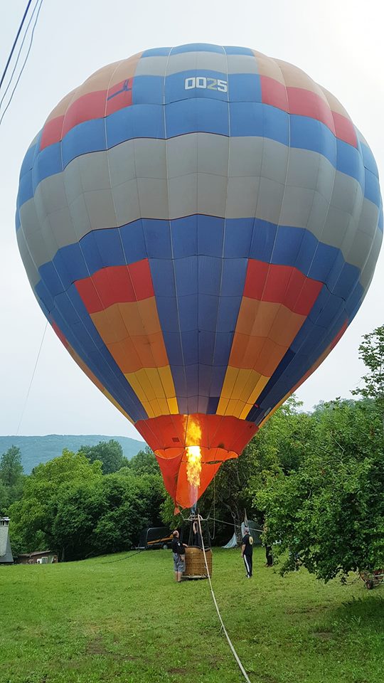 riverparty_aerost.jpg riverparty_aerost.jpg