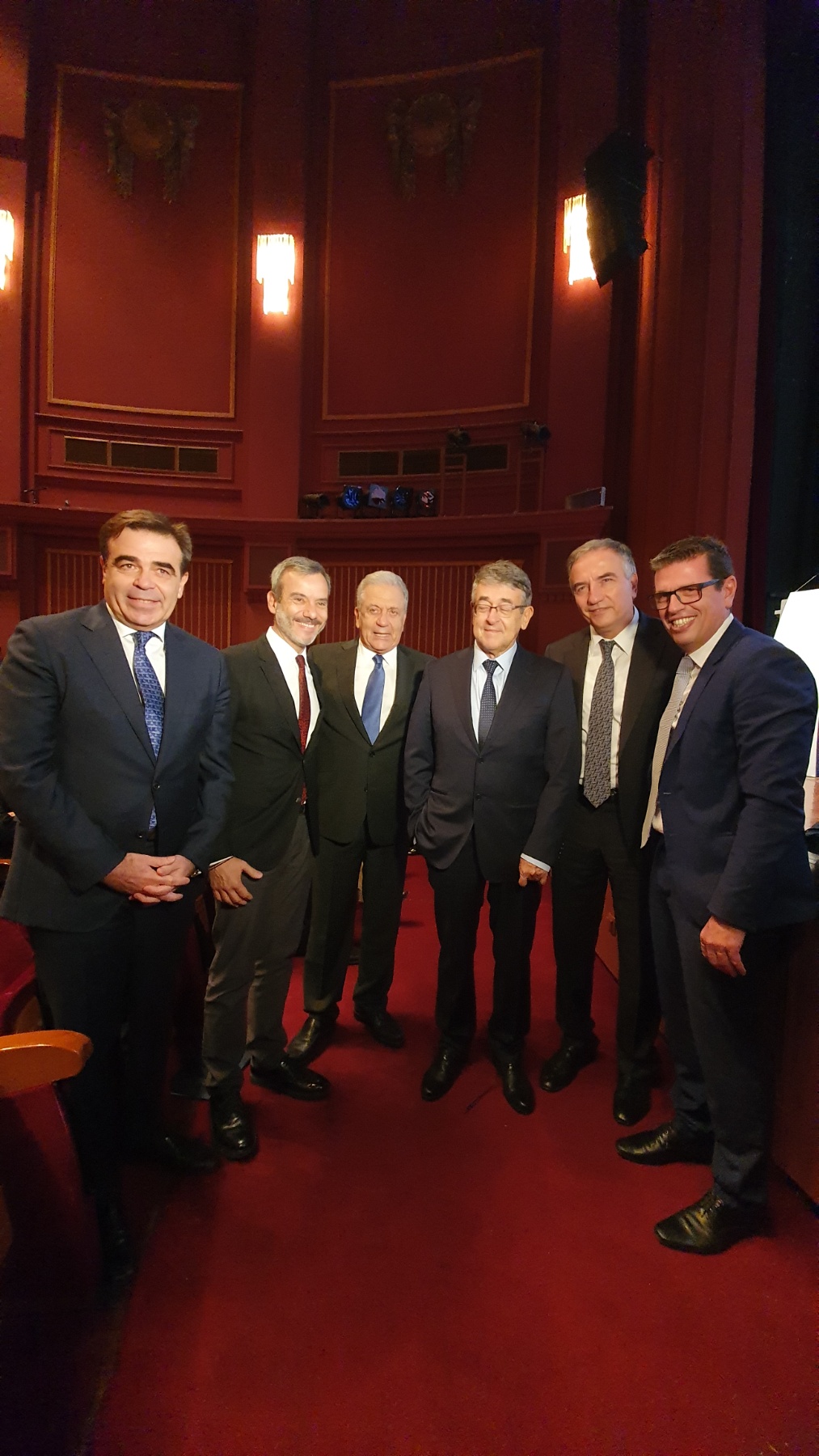 8o_symposio_8.jpg 8o_symposio_8.jpg