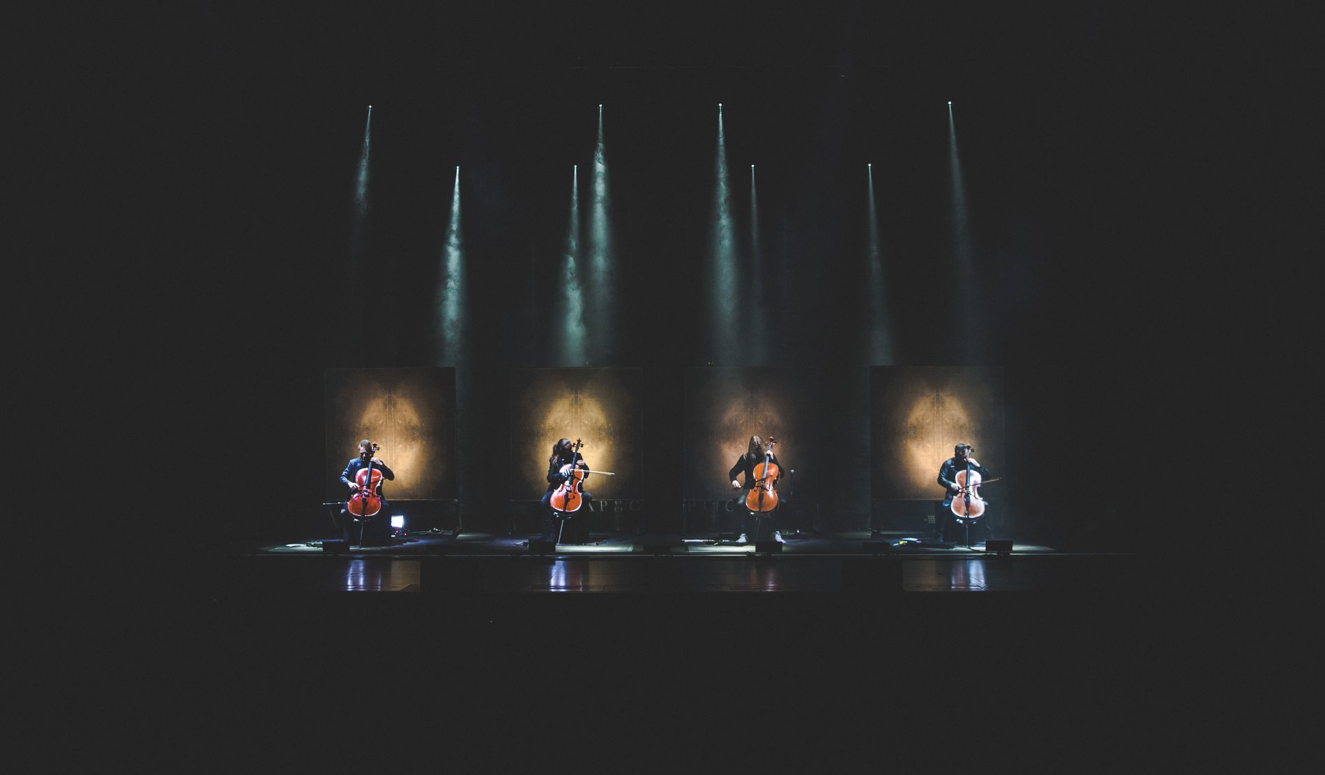 apocalyptica2.jpg apocalyptica2.jpg