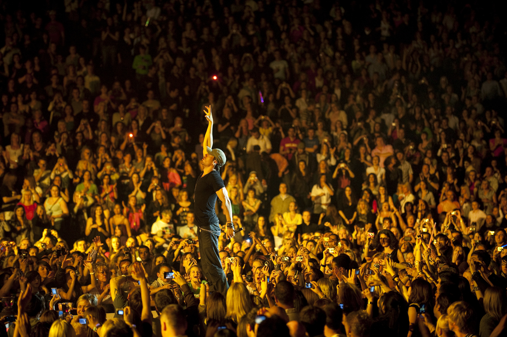 enrique_iglesias.jpg enrique_iglesias.jpg