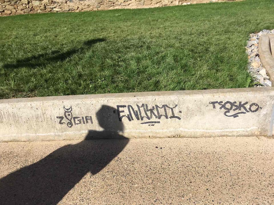 graffiti_kastra_3.jpg graffiti_kastra_3.jpg