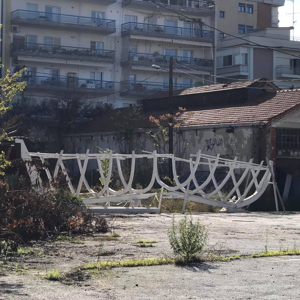karavi.jpg karavi.jpg