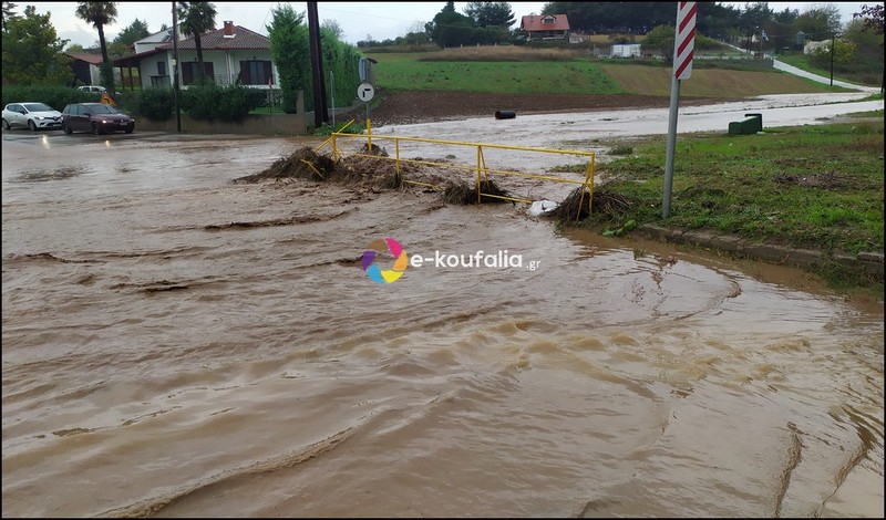 koufalia-vroxi-3.jpg koufalia-vroxi-3.jpg