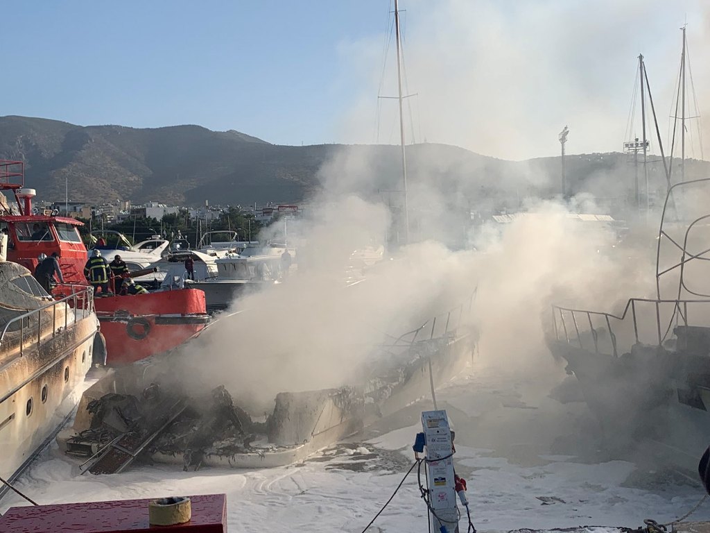 pyrkagia_skafos_marina_glyfada_2.jpg pyrkagia_skafos_marina_glyfada_2.jpg