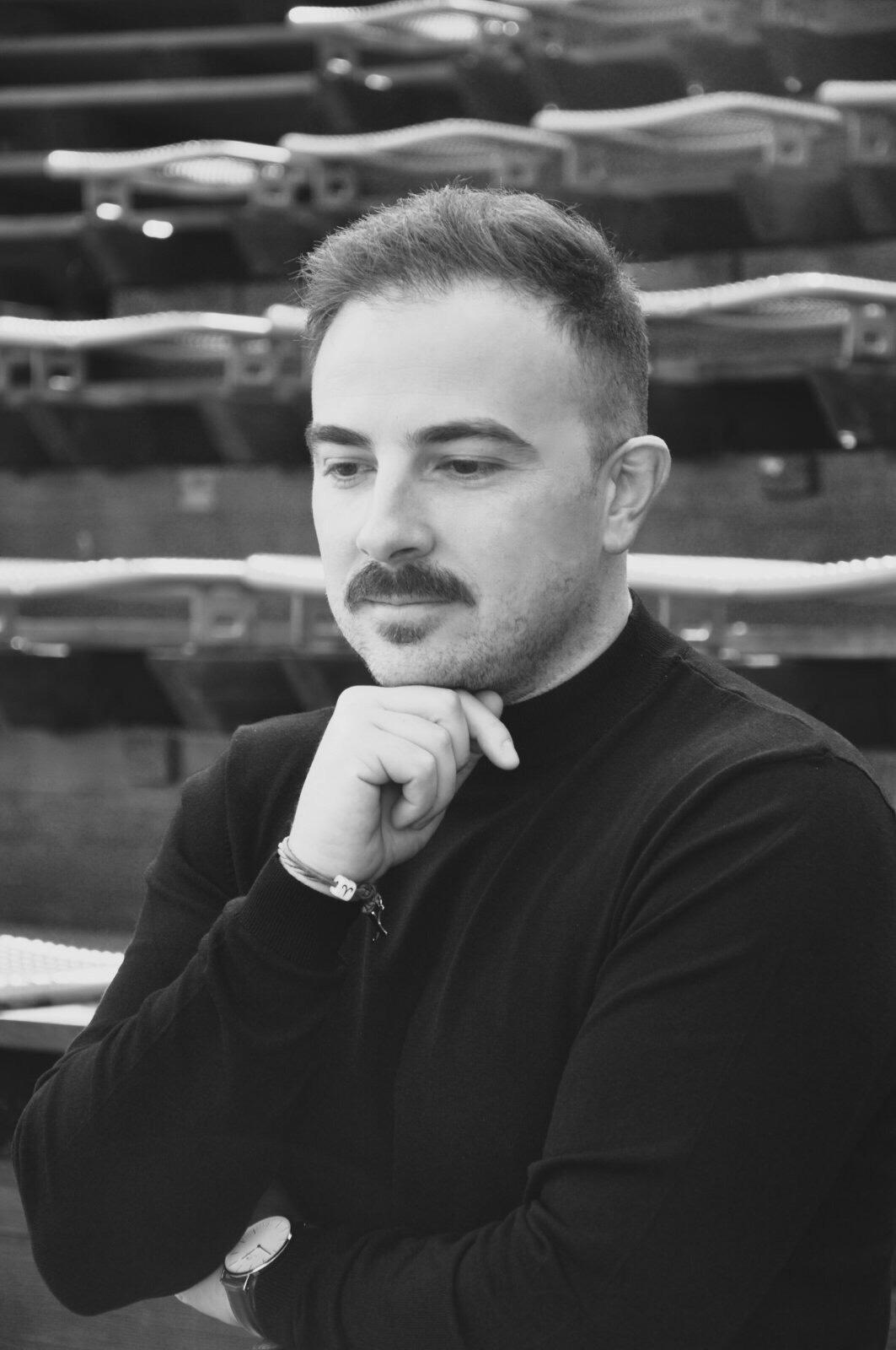 synedeuxi_gatzoflias.jpg synedeuxi_gatzoflias.jpg