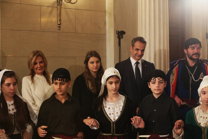 mitsotakis_kalanta_2.jpg mitsotakis_kalanta_2.jpg