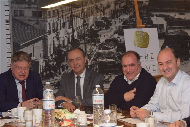 karaoglou_seve_2.jpg karaoglou_seve_2.jpg