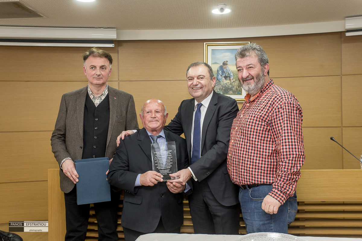 plaketa-stavros_zampetoglou.jpg plaketa-stavros_zampetoglou.jpg