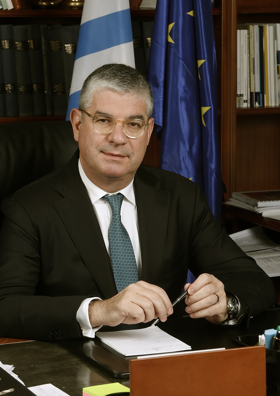 tsakiris-photo.jpg tsakiris-photo.jpg