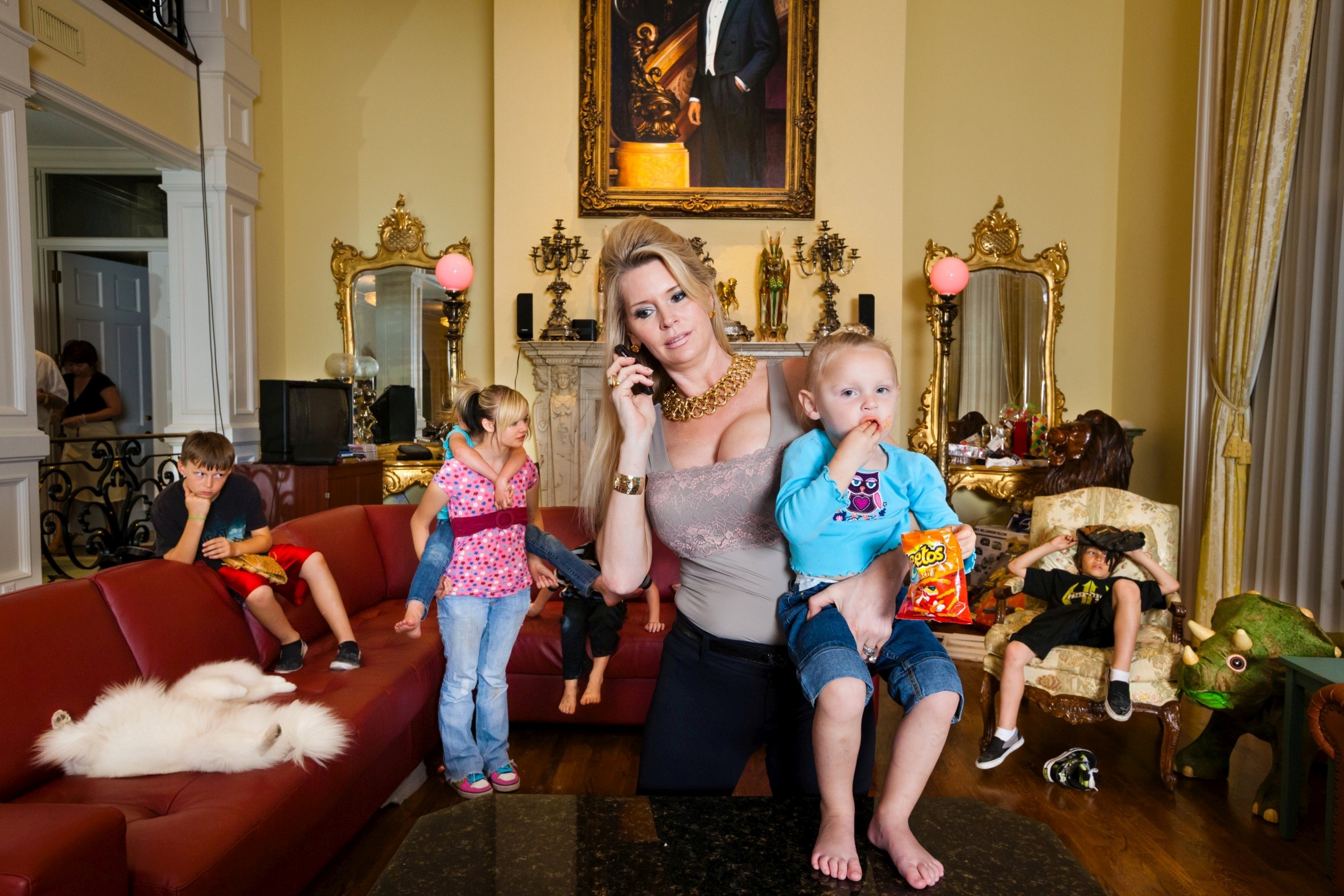 fdoc_queen_versailles_greenfield.jpg fdoc_queen_versailles_greenfield.jpg