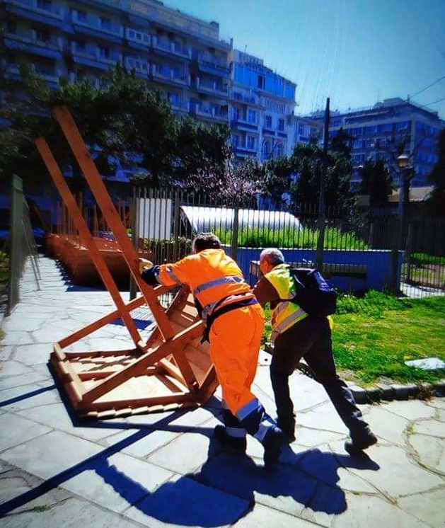 plateia-dikastiriwn.jpg plateia-dikastiriwn.jpg
