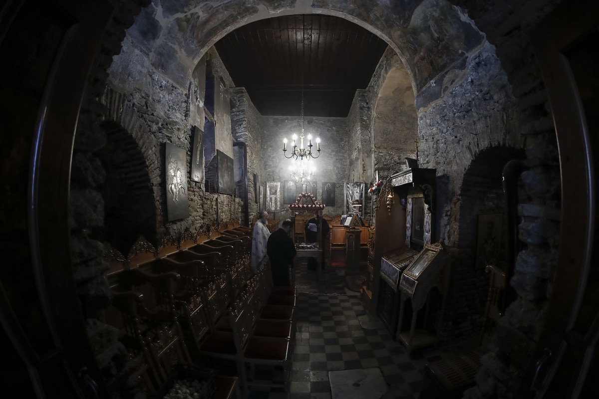 epitafios-koronoios-3.jpg epitafios-koronoios-3.jpg