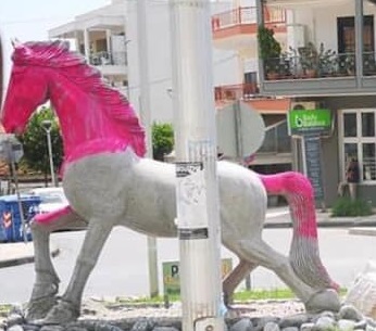 alogaki_kyklikoy_komvoy_2.jpg alogaki_kyklikoy_komvoy_2.jpg