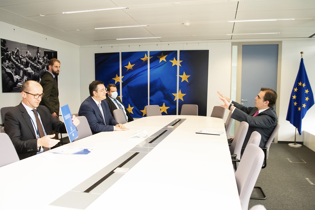 tzitzikostas_sxoinas_2.jpg tzitzikostas_sxoinas_2.jpg