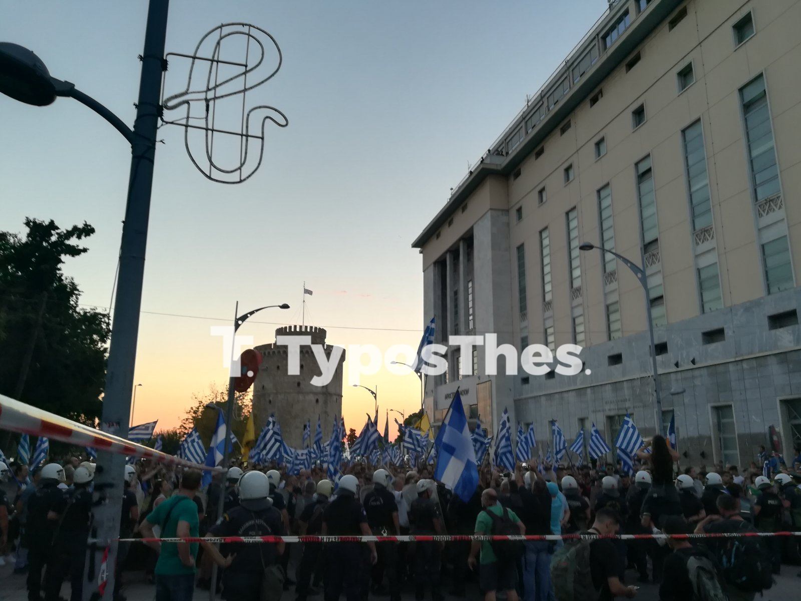ethnikistes-deth1.jpg ethnikistes-deth1.jpg