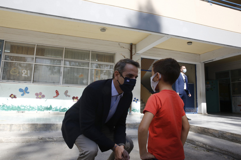 mitsotakis_dimotiko_anargyron_3.jpg mitsotakis_dimotiko_anargyron_3.jpg