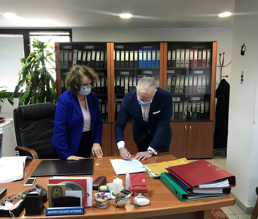 aggeliki_mitrou-gogakou_and_franco_nicola_cupolo.jpg aggeliki_mitrou-gogakou_and_franco_nicola_cupolo.jpg