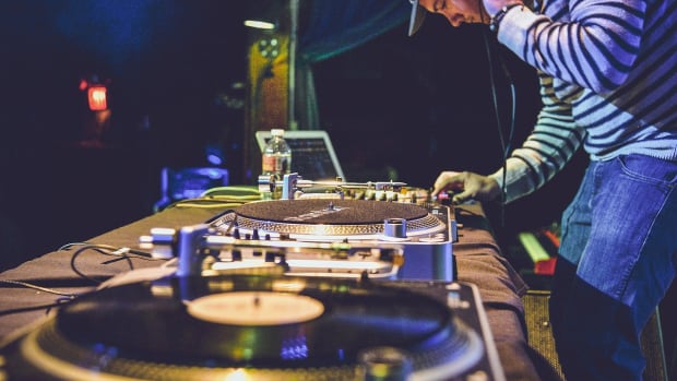 djs.jpg djs.jpg