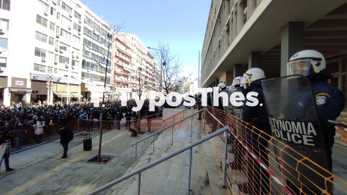 foitites-poreia-thess-dikastiria-00001.jpg foitites-poreia-thess-dikastiria-00001.jpg