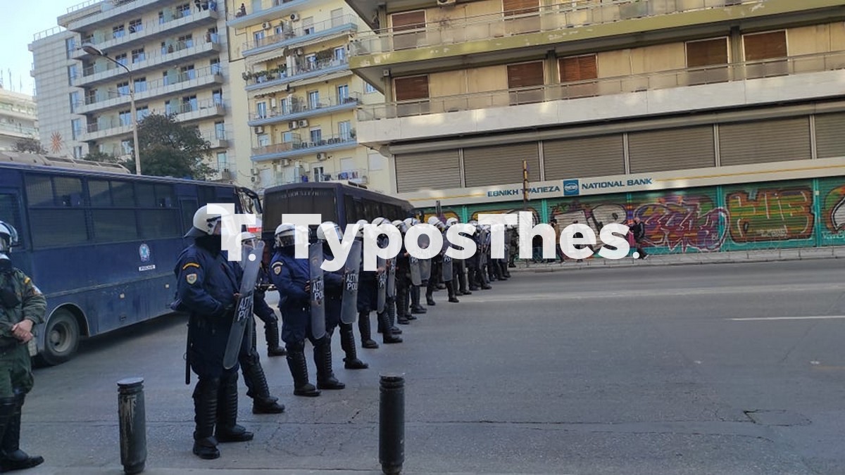 foitites-thess00001.jpg foitites-thess00001.jpg
