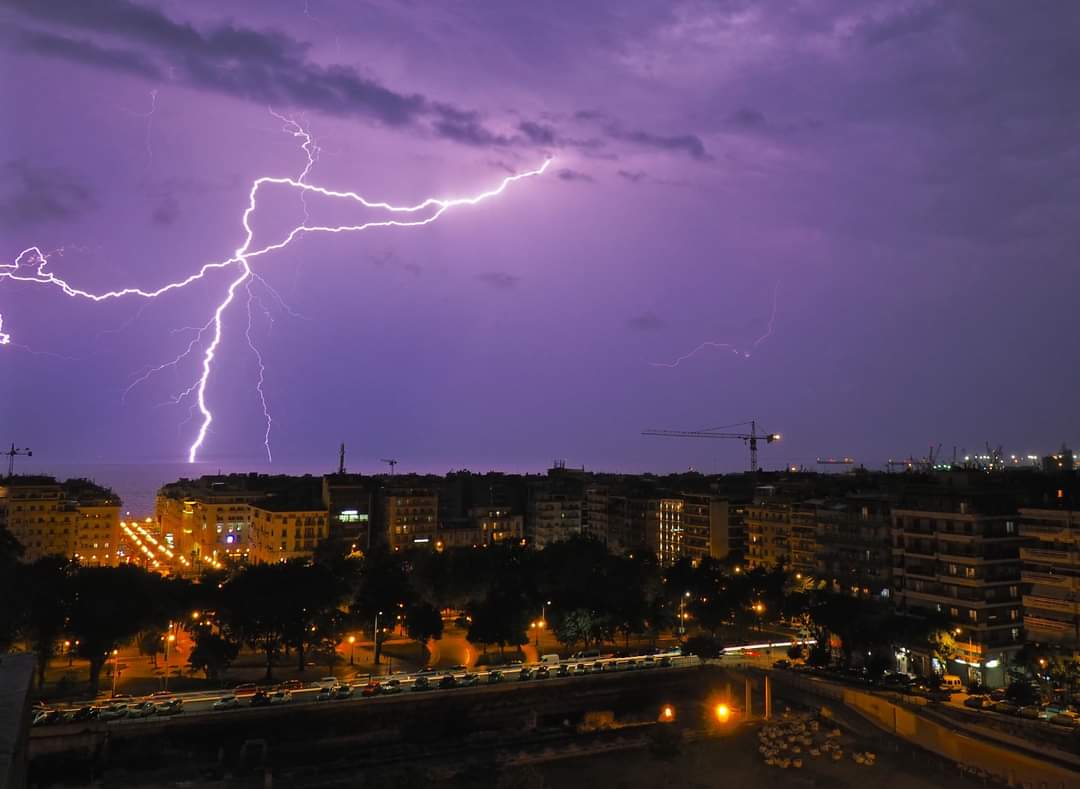 kataigida_keraynoi_thessaloniki_4.jpg kataigida_keraynoi_thessaloniki_4.jpg