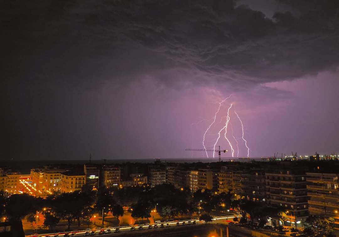 kataigida_keraynoi_thessaloniki_8.jpg kataigida_keraynoi_thessaloniki_8.jpg