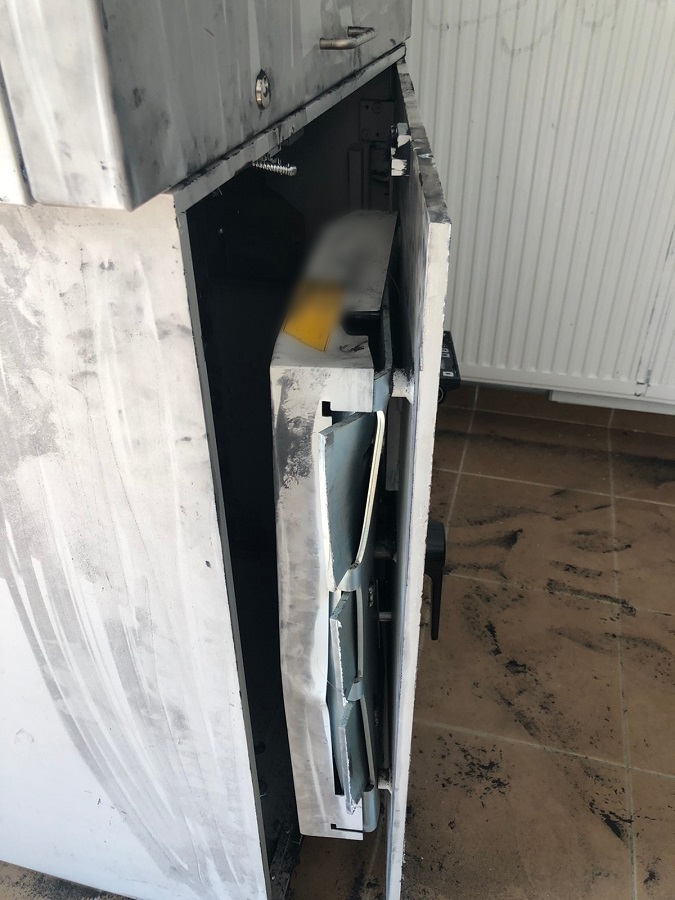 ast-atm.jpg ast-atm.jpg