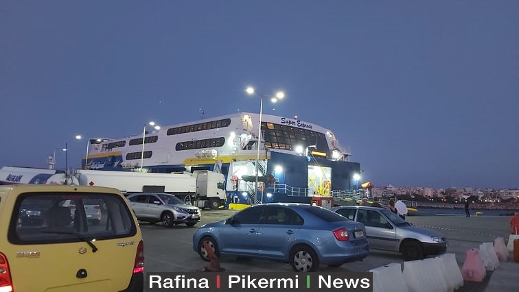 ploio_rafina_krousmata_1.jpg ploio_rafina_krousmata_1.jpg