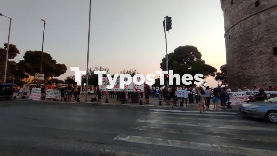 sygkentrosi.jpg sygkentrosi.jpg