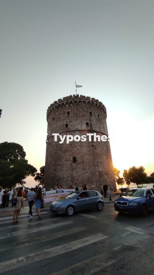 sygkentrosi1.jpg sygkentrosi1.jpg