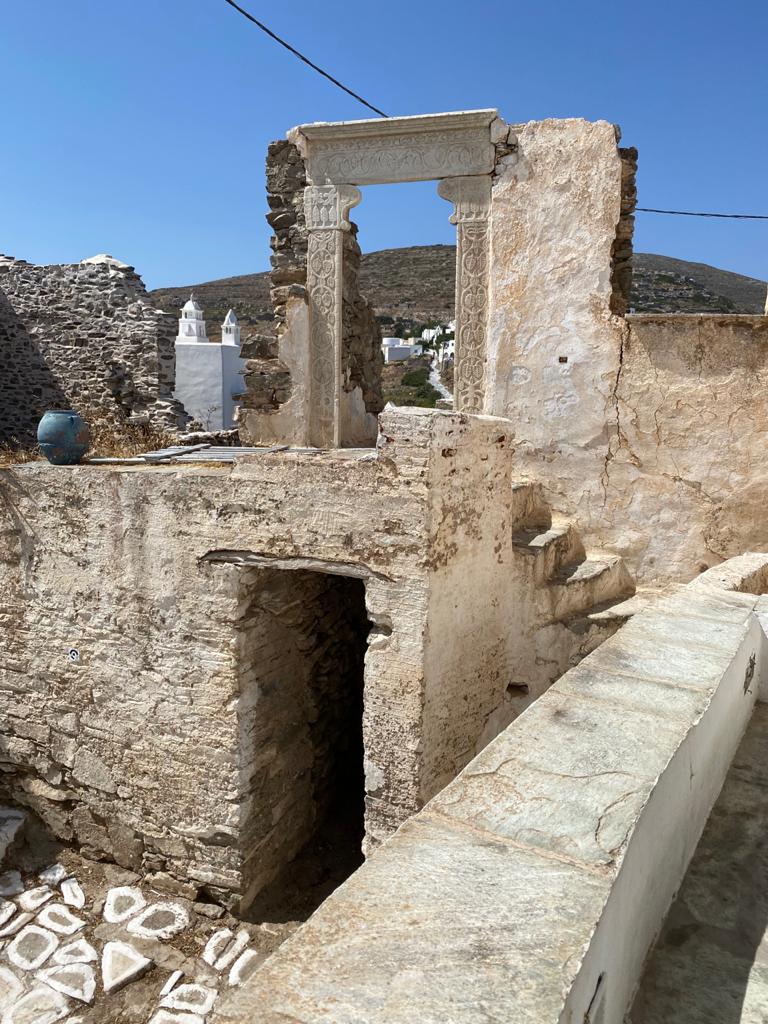 to_kastro_tis_sikinoy.jpg to_kastro_tis_sikinoy.jpg