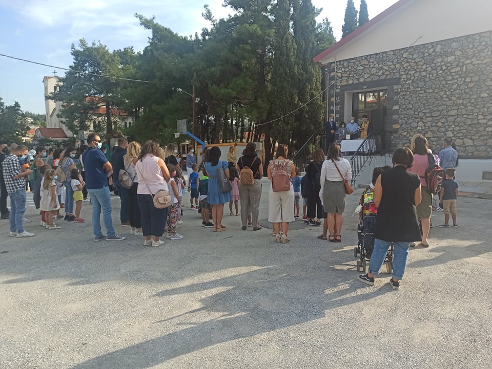 agiasmos_petrino_sxoleio_oraiokastro_3.jpeg agiasmos_petrino_sxoleio_oraiokastro_3.jpeg