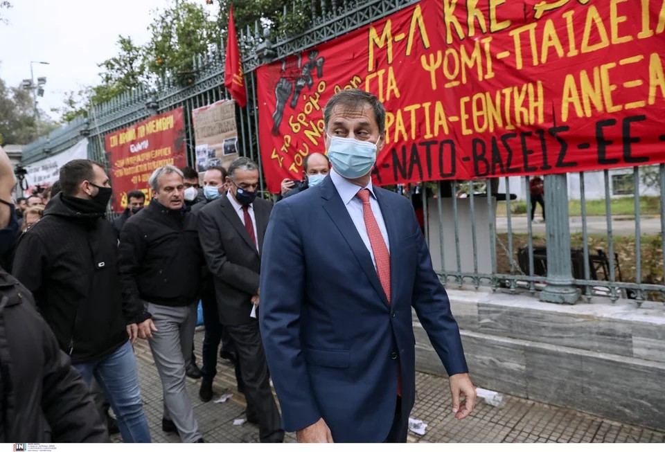 entasi_boyleftes_polytexneio_3.jpg entasi_boyleftes_polytexneio_3.jpg