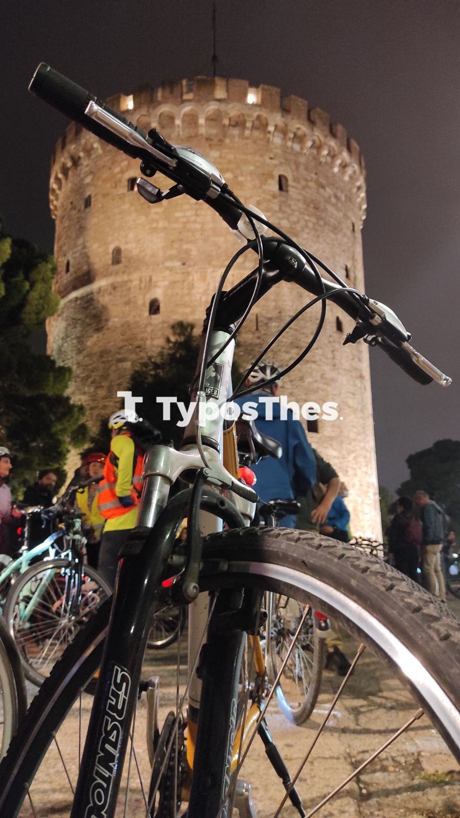 podilato-leukos.jpg podilato-leukos.jpg
