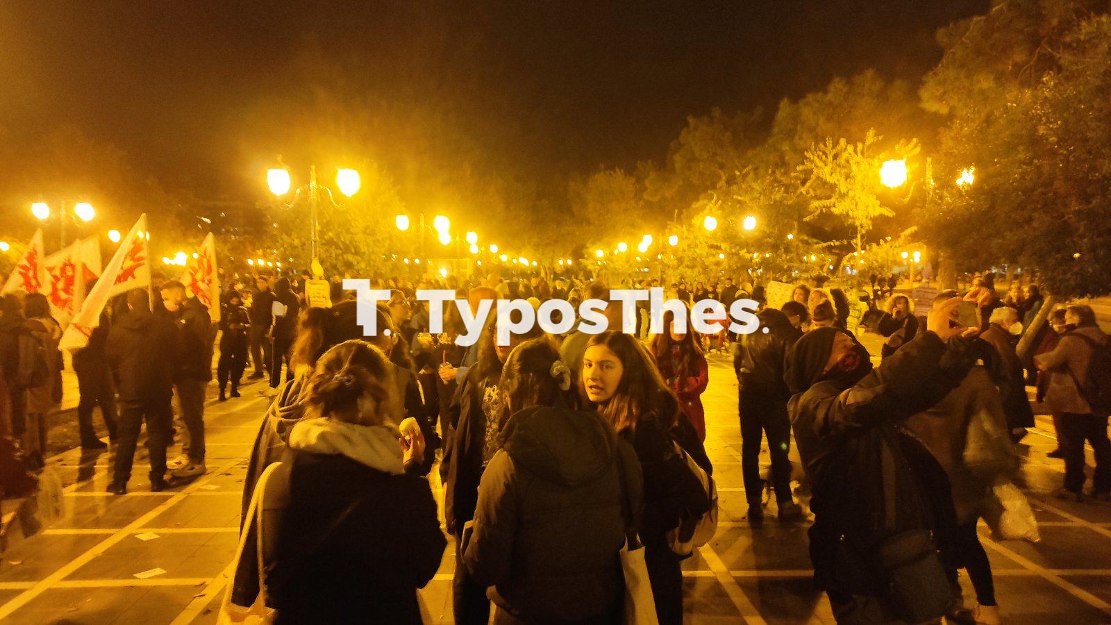 sigkentrosi5.jpg sigkentrosi5.jpg