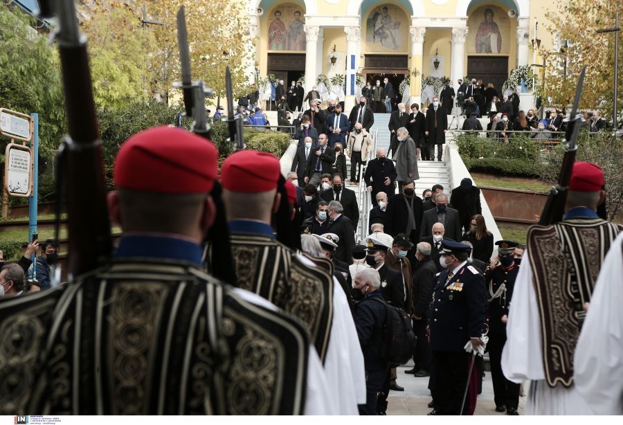 papoulias-.jpg