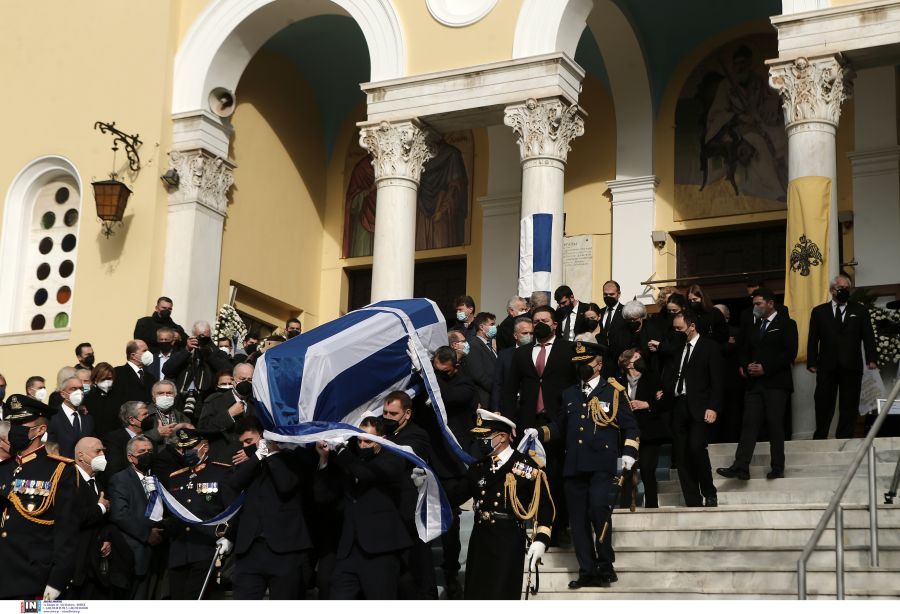 papoulias-6.jpg