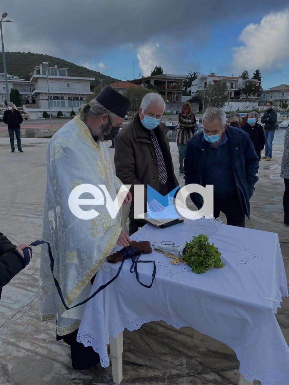 10xronos_stavros_eyboia_4.jpg 10xronos_stavros_eyboia_4.jpg