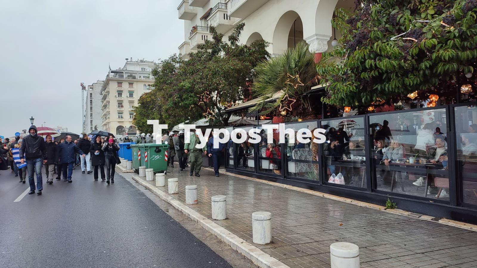 kafe-antiemboliastes.jpg kafe-antiemboliastes.jpg
