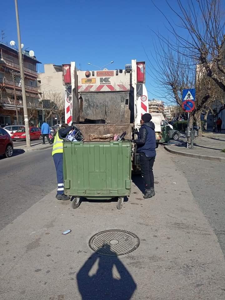paralaiki.jpg paralaiki.jpg