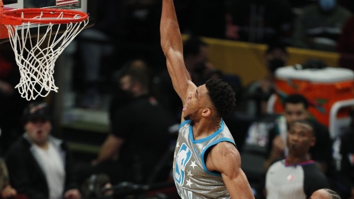 antetokounmpo_all_star_2022.jpeg antetokounmpo_all_star_2022.jpeg